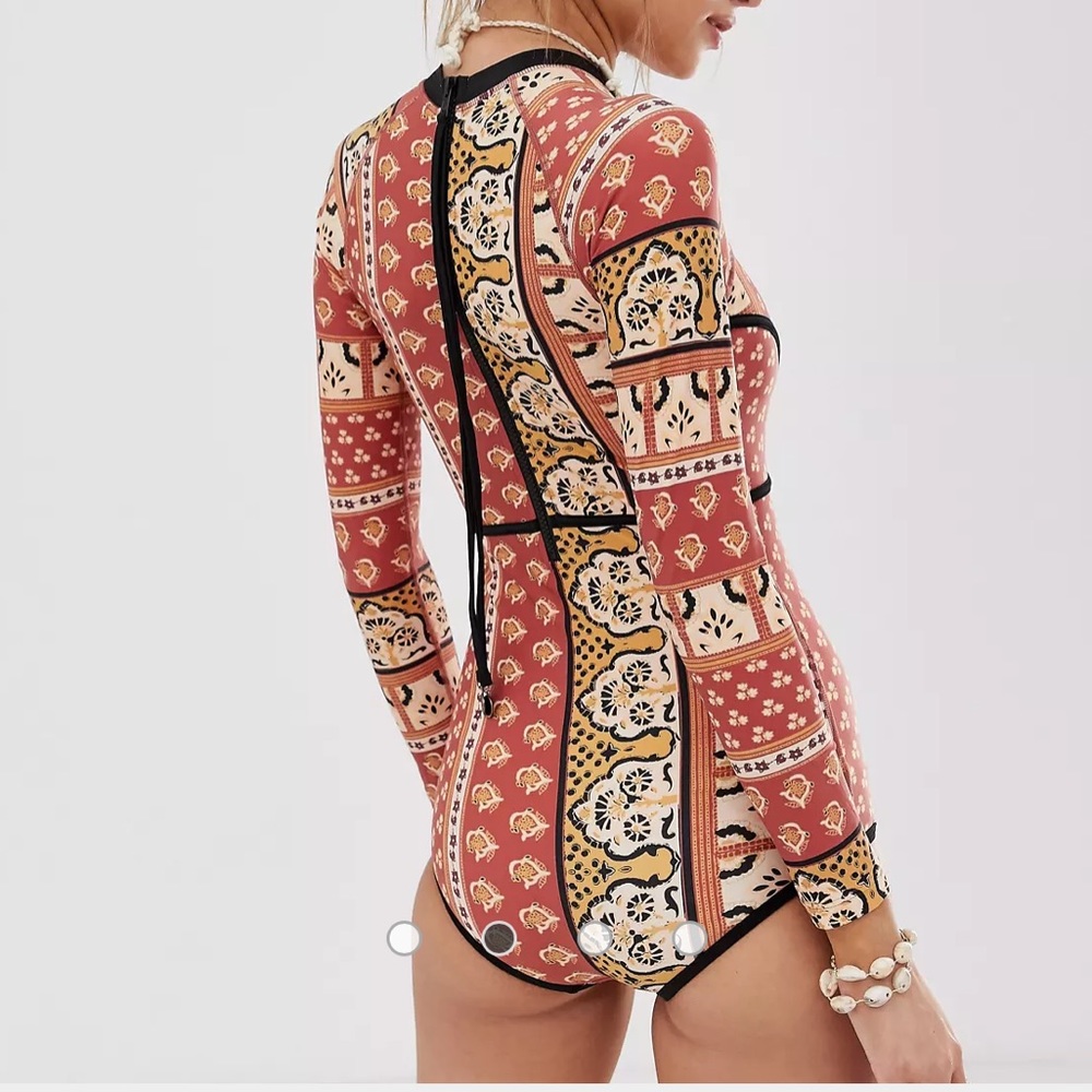 RIP CURL Saffron Skies one piece surf suit in paisley rust size 12 - Picture 2 of 13